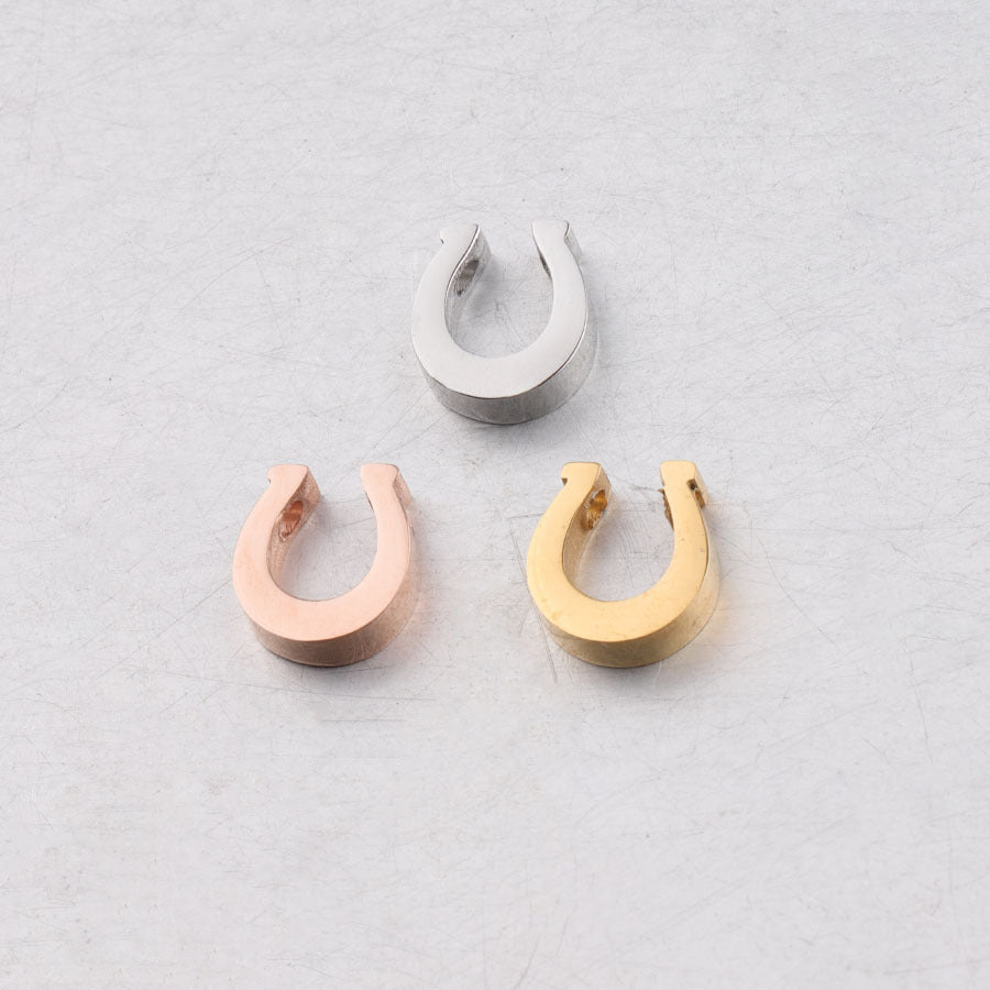 Horseshoe charm