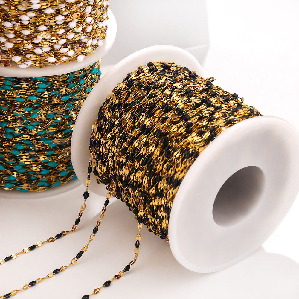 C1484 Enamel lip chain