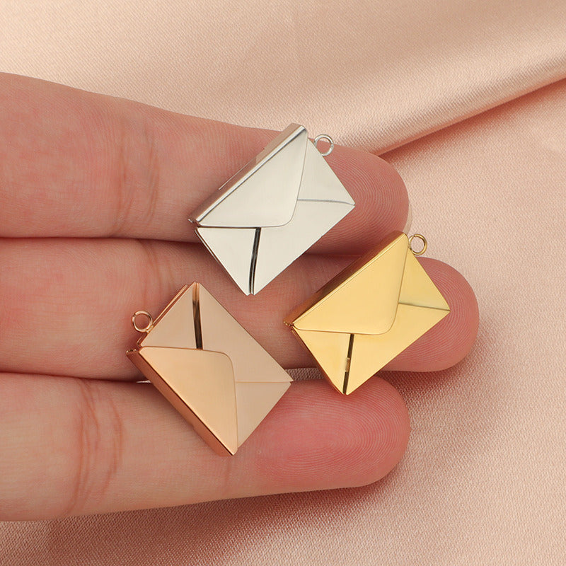 Letters charm that can be engraved for DIY