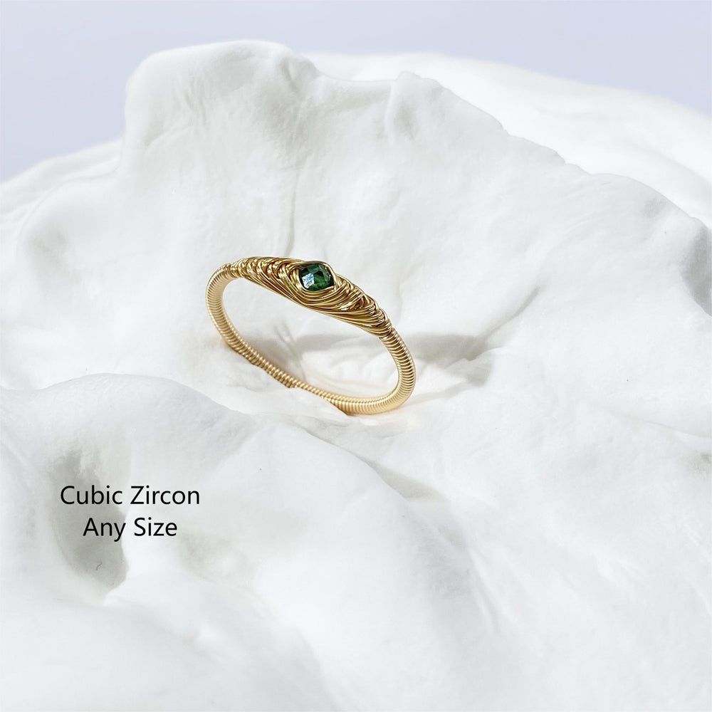 Green Rings ,Crystal Ring, Natural Gemstone, Dainty Wire Rings, Custom, Unique Gift, Raw Stone, Crystal Jewelry, Handmade, Birthstone