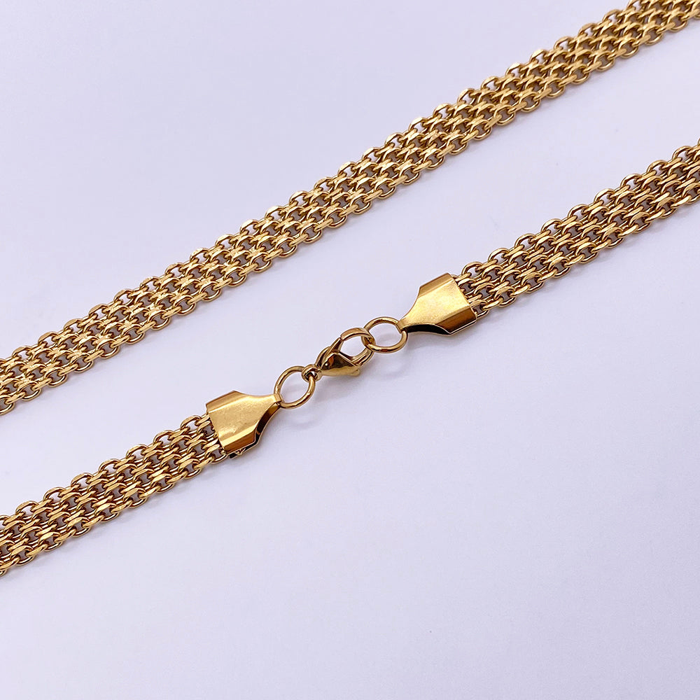 Four layer cable link necklace