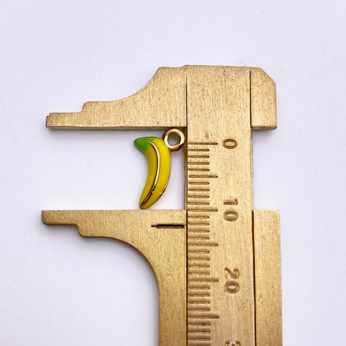 5914 Banana Charm