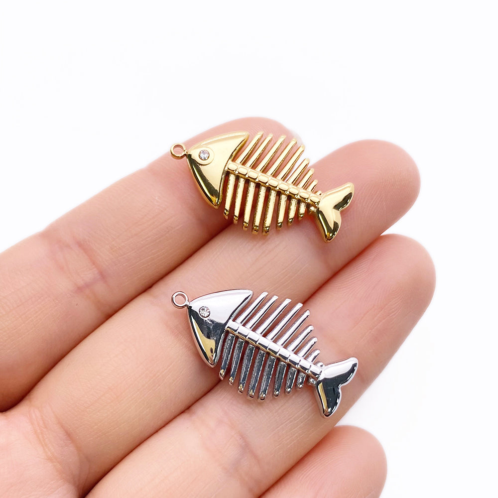 51134 Fish bone Charm