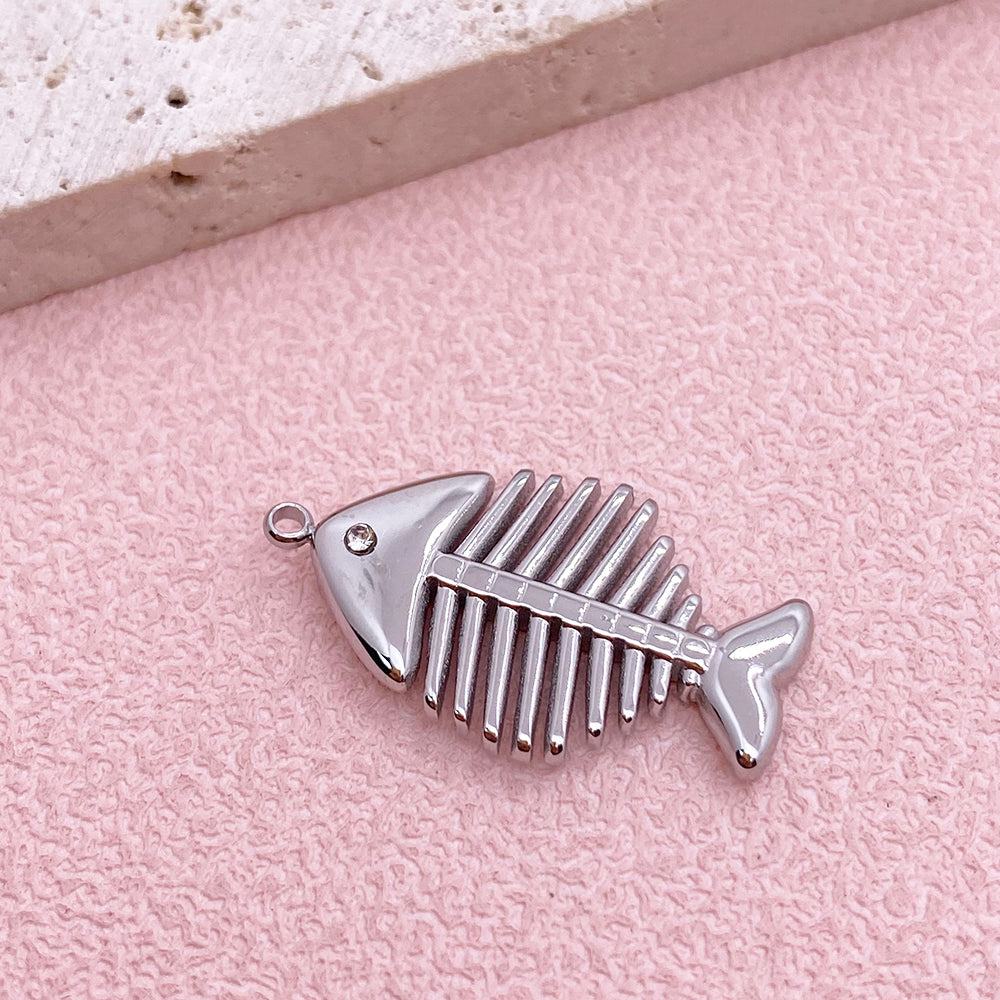 51134 Fish bone Charm