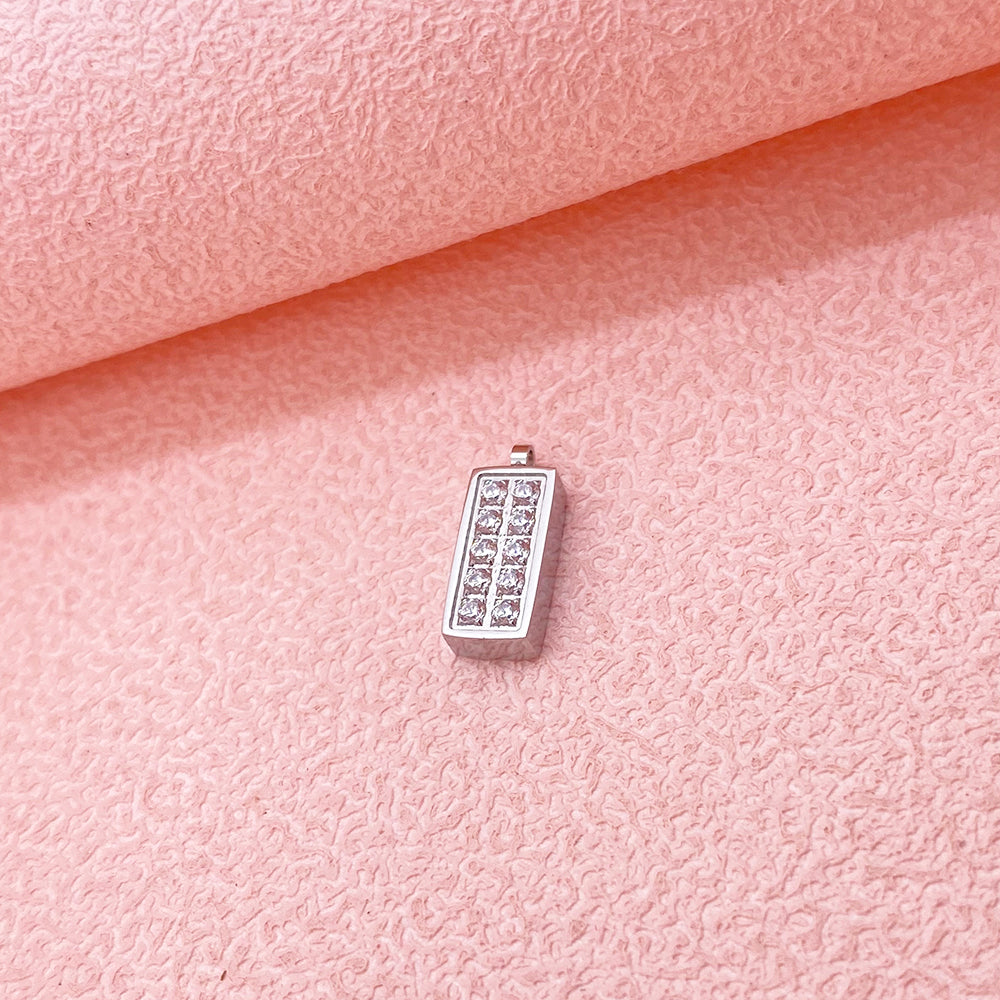 5558 Diamond charm