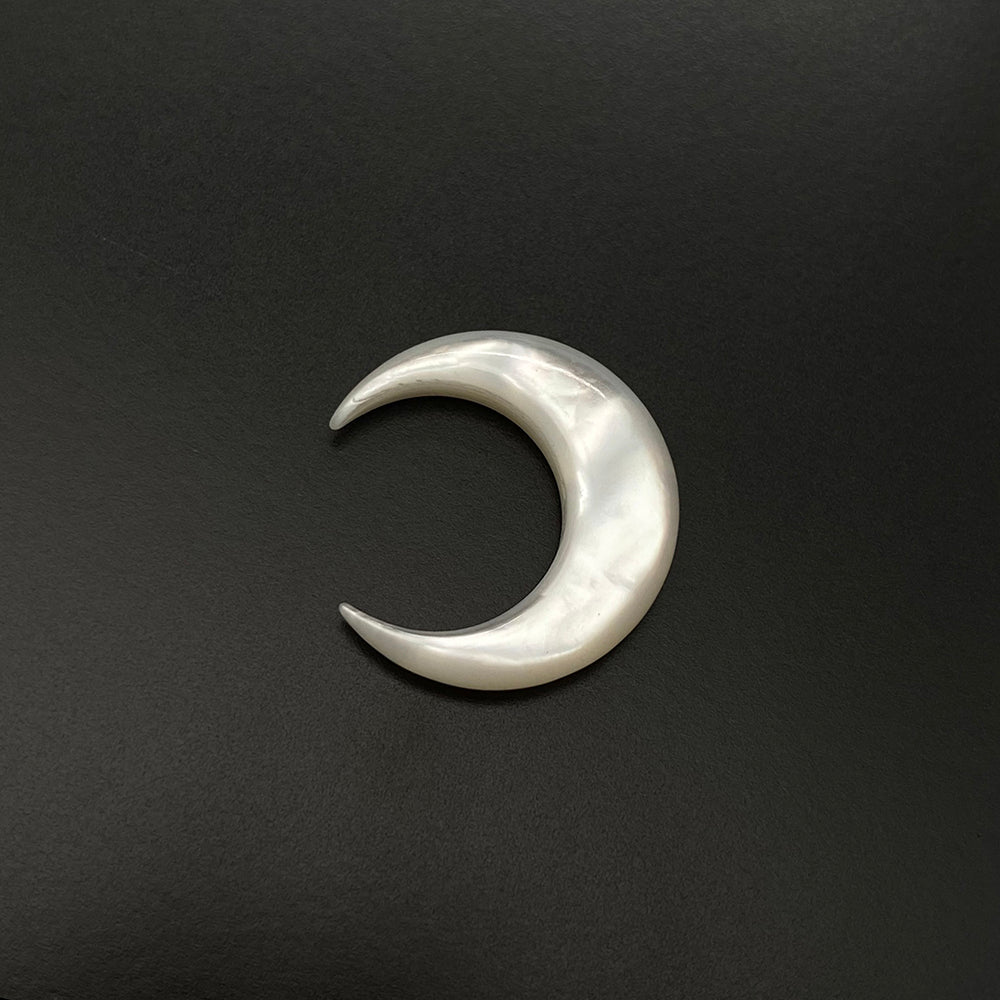 15mm or 20mm Moon shell charm