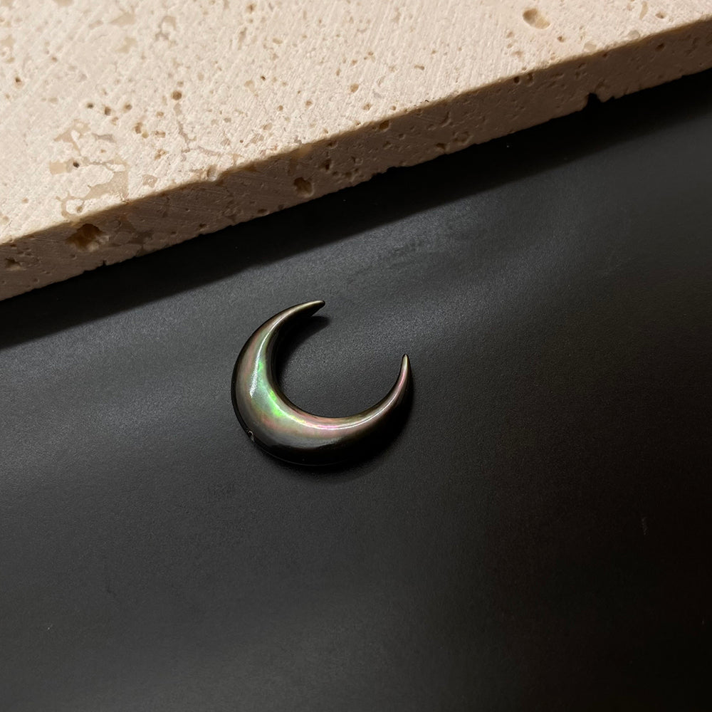15mm or 20mm Moon shell charm