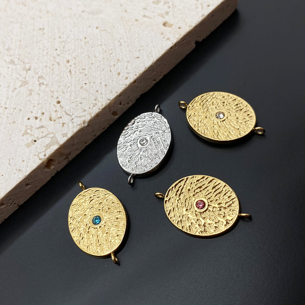 5439 Diamond charm
