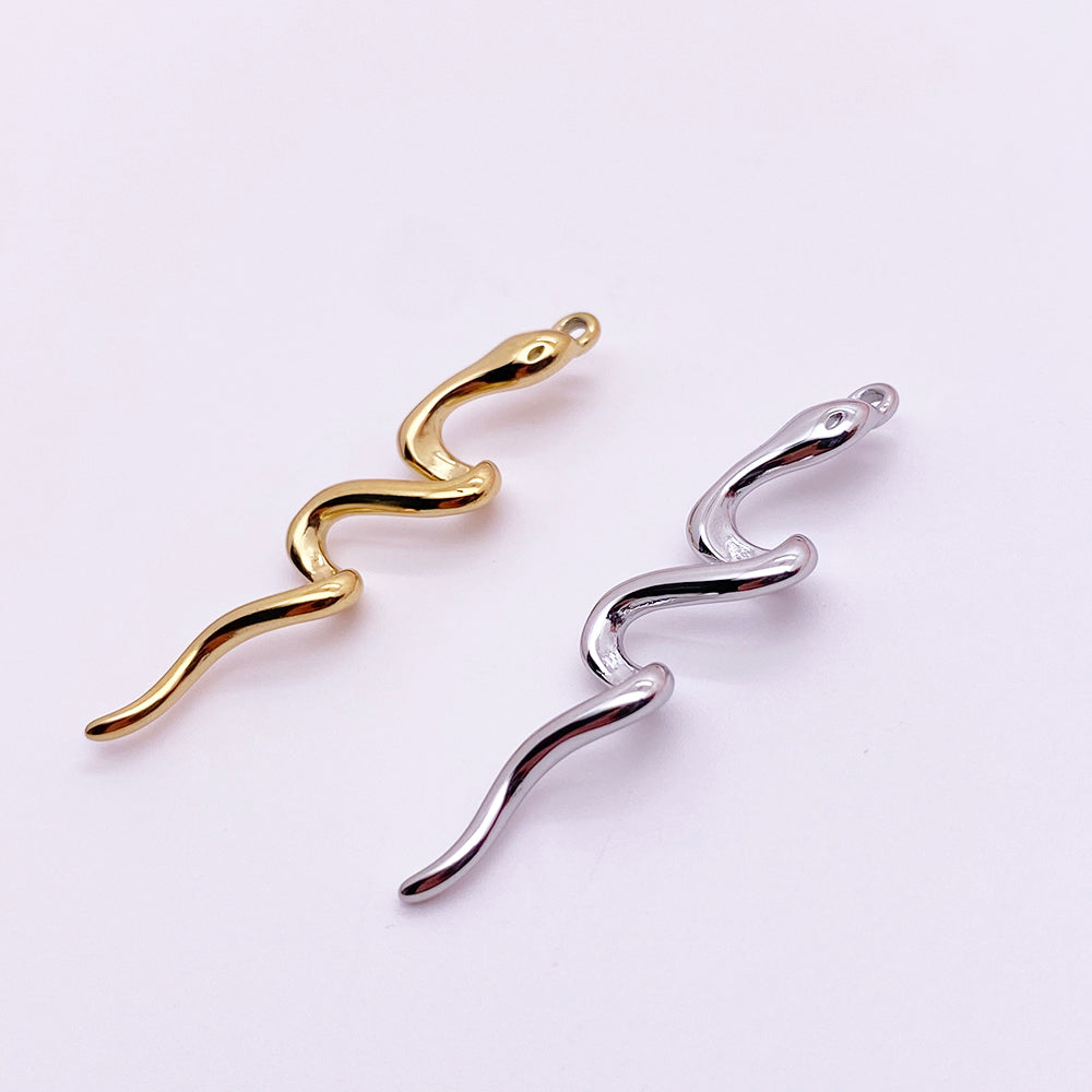 11651 Snake chaem