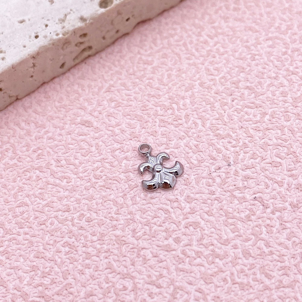 12103 Chrome Heart Charm