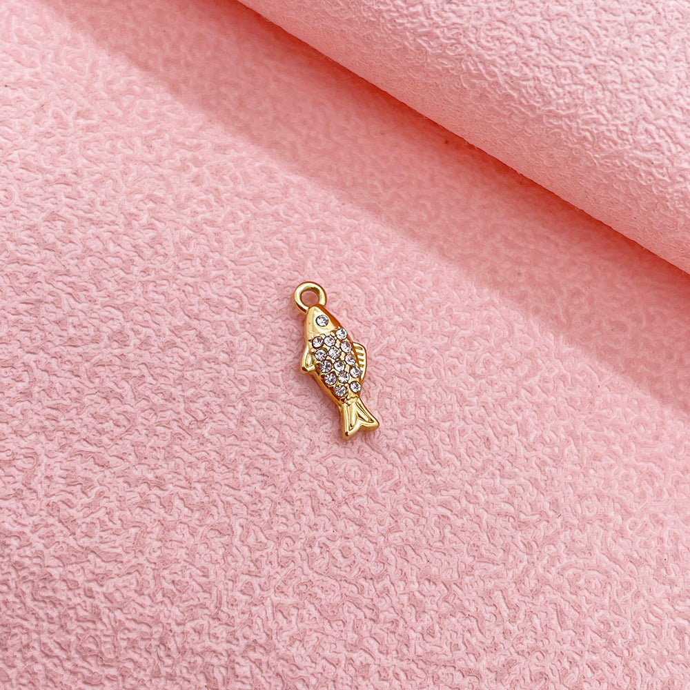 51330 Diamond fish charm