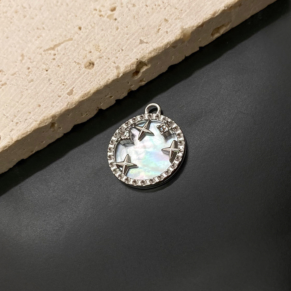 5685 Star shelll charm