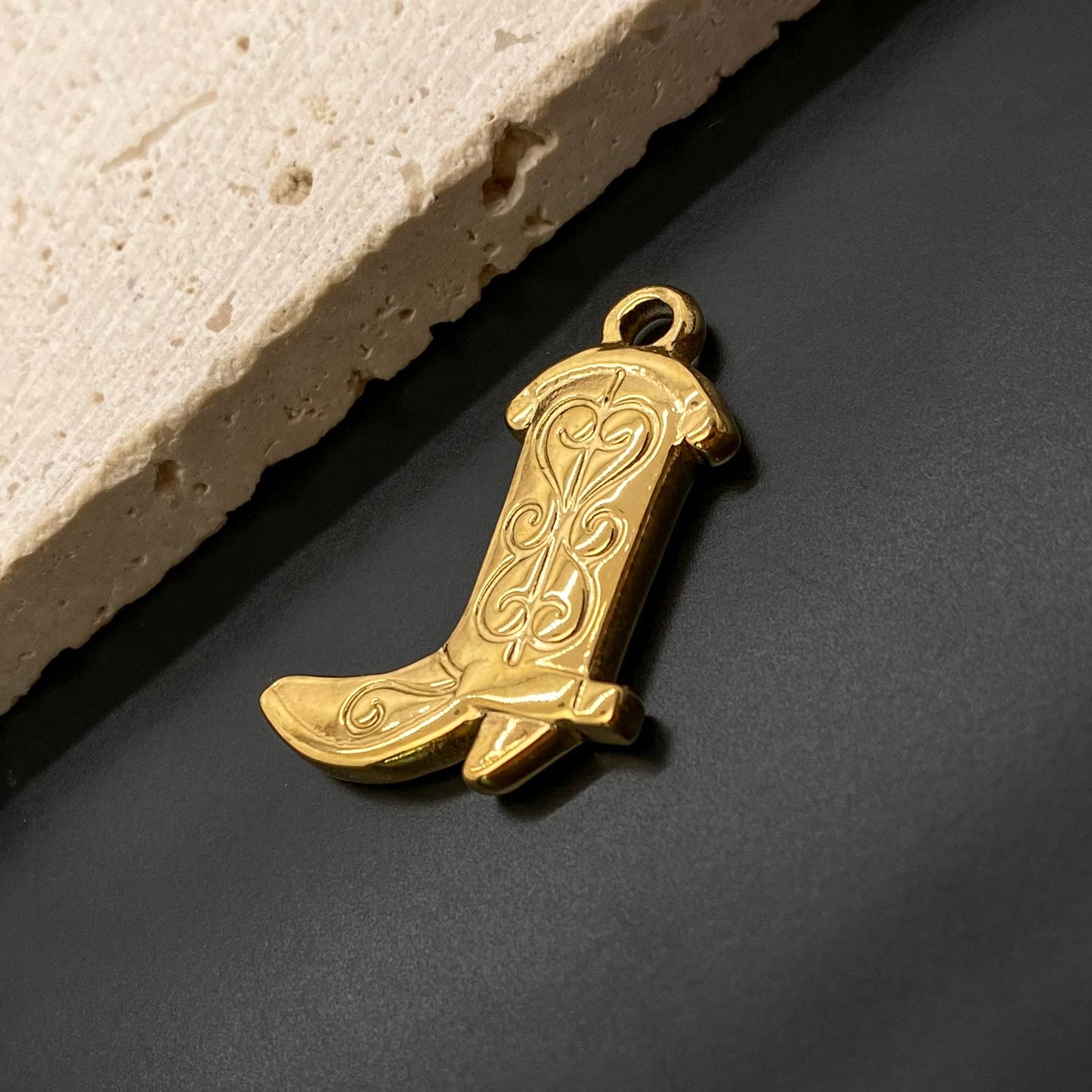 11606 Boot charm