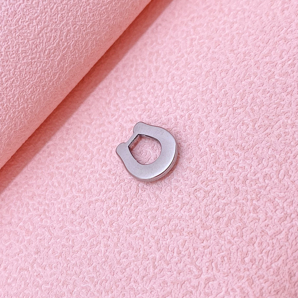 PC318 Horseshoe charm
