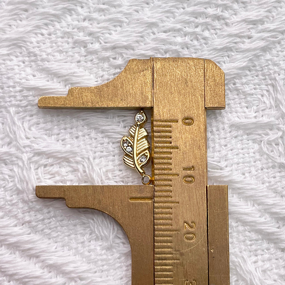 51313 Diamond leaf charm