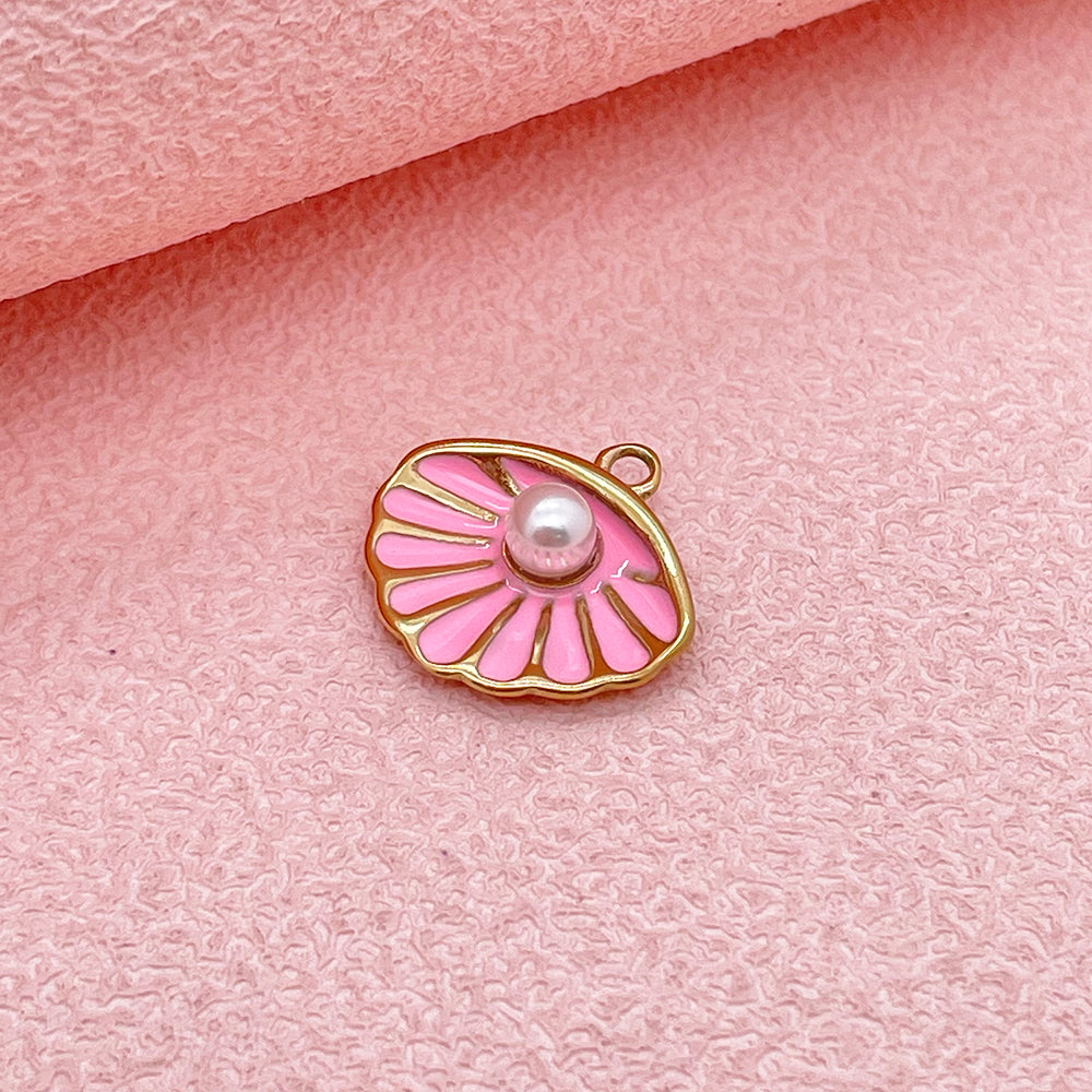 5963 Enamel Pearl Shell charm