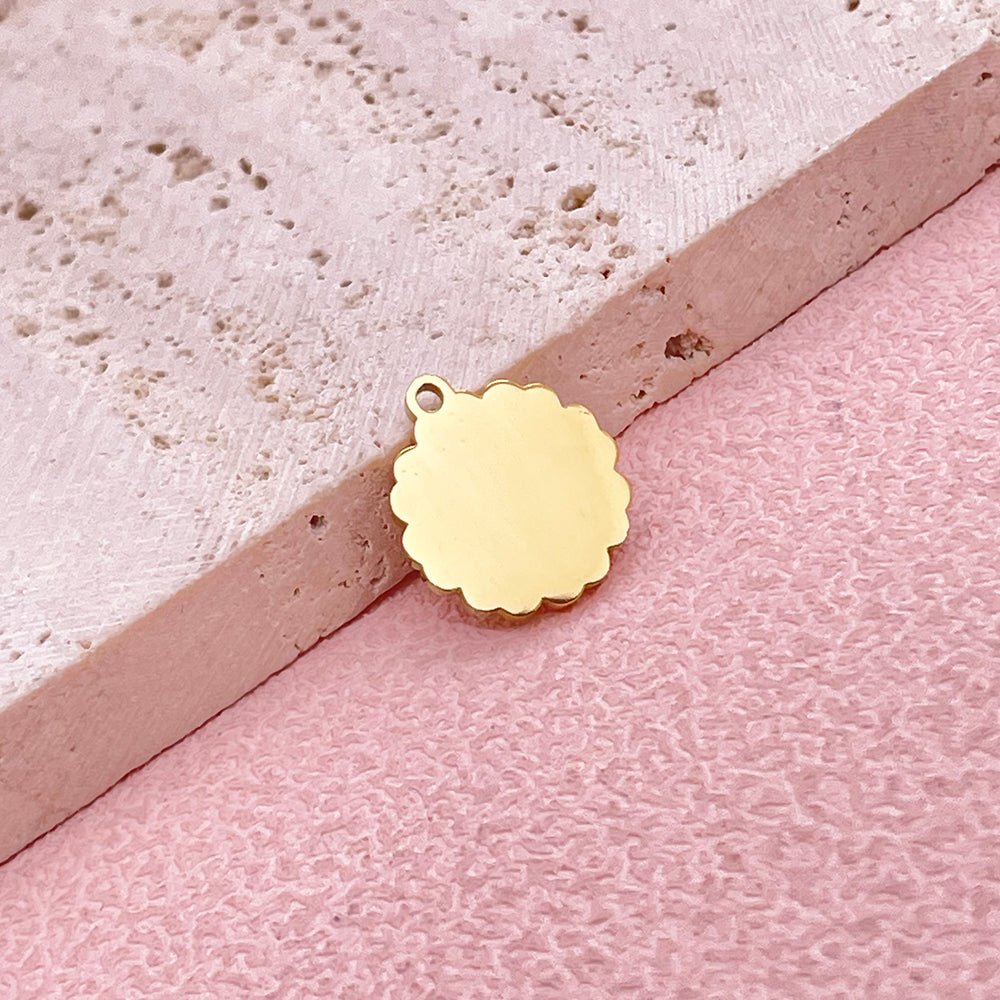Daisy Flower Charm
