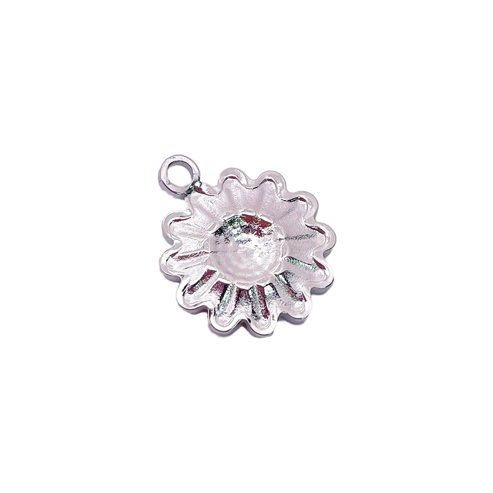 0372 Daisy charm