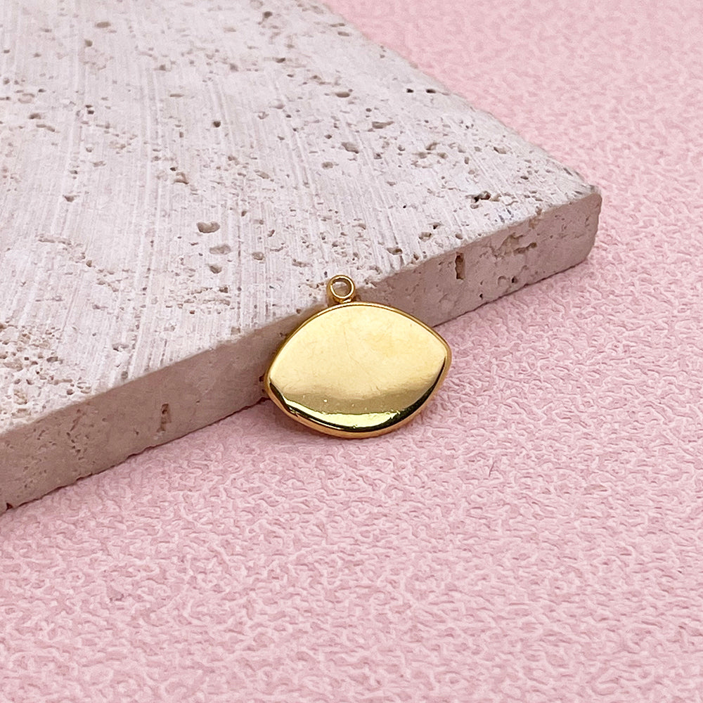 0722 Diamond eye charm