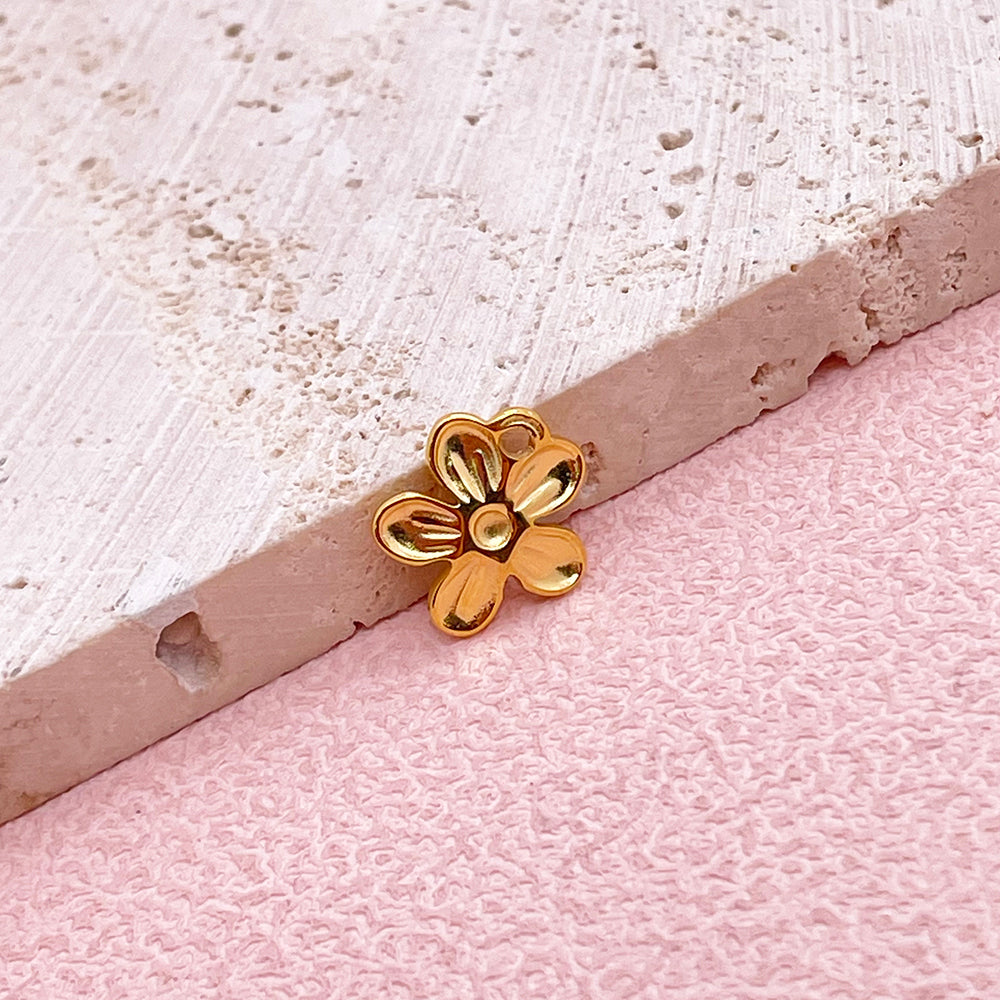 1621 Flower Charm