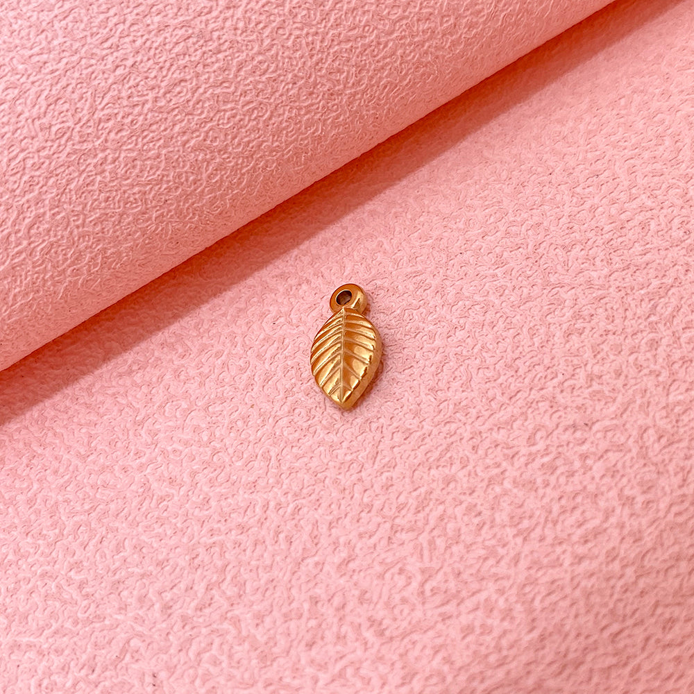 PC234 Leaf charm