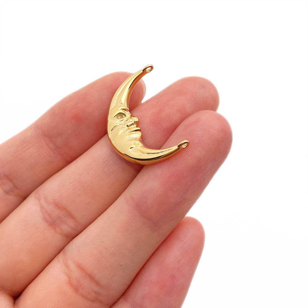 PC665 Face moon charm