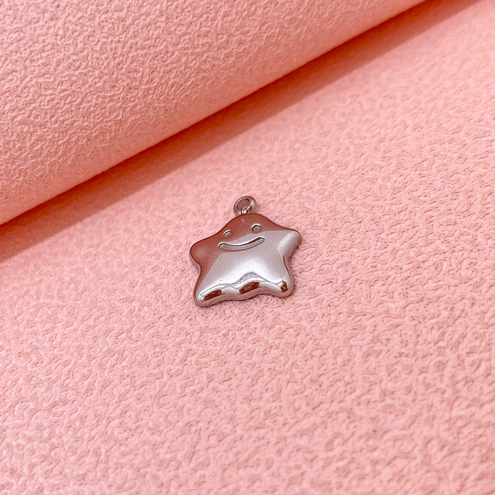 PC411 Smiley ghost charm