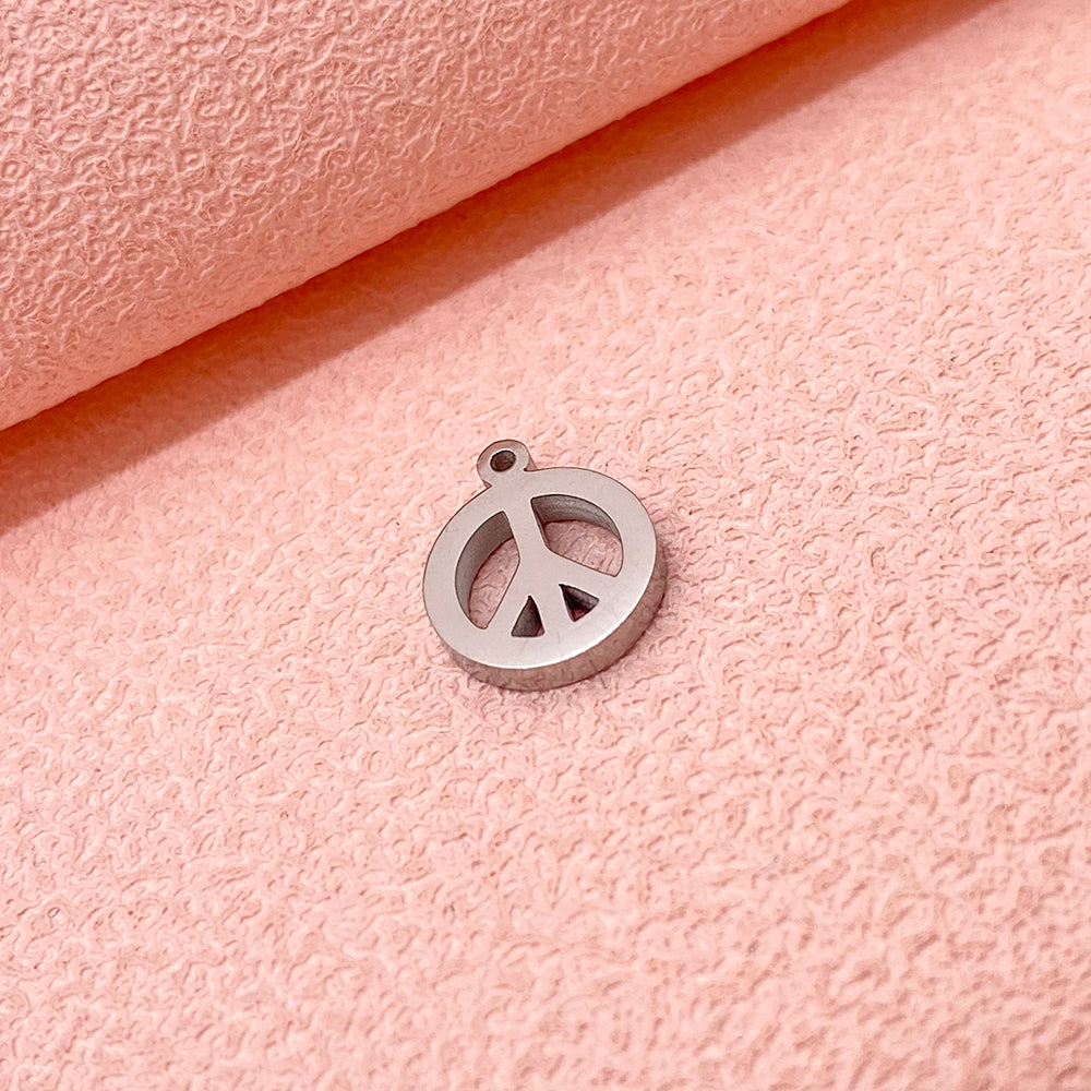 PC364 Peace sign charm