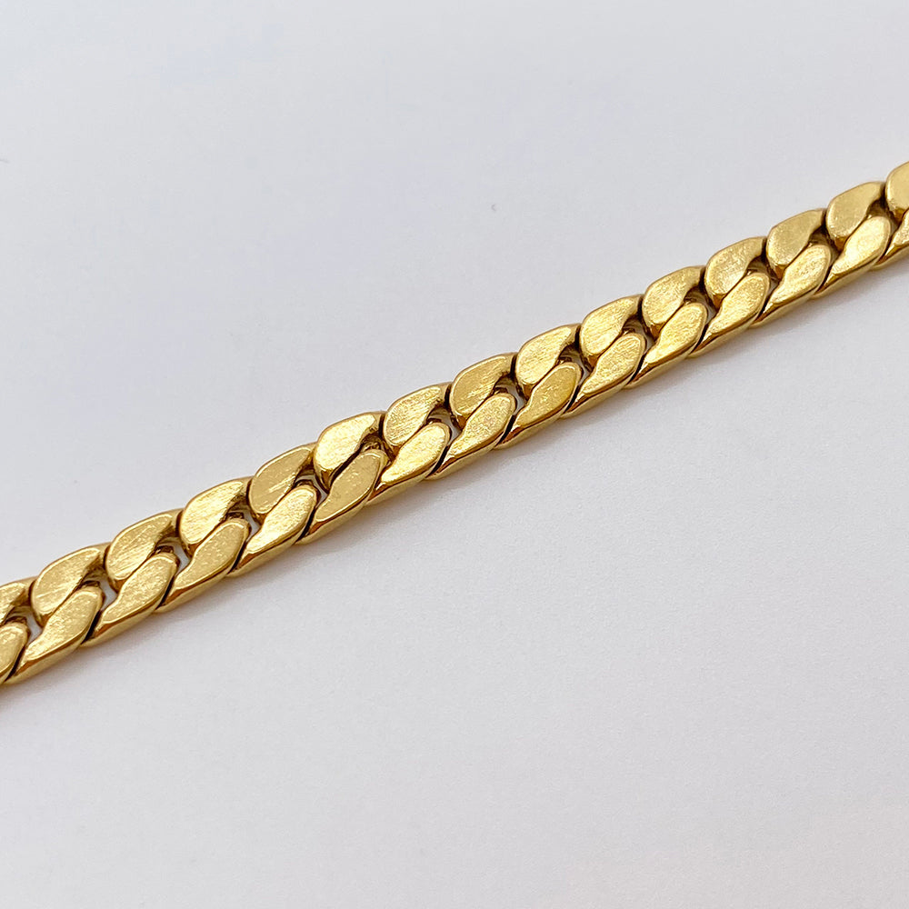 thick cut necklace