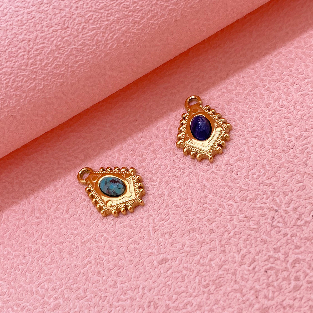 2662 Gemstone charm