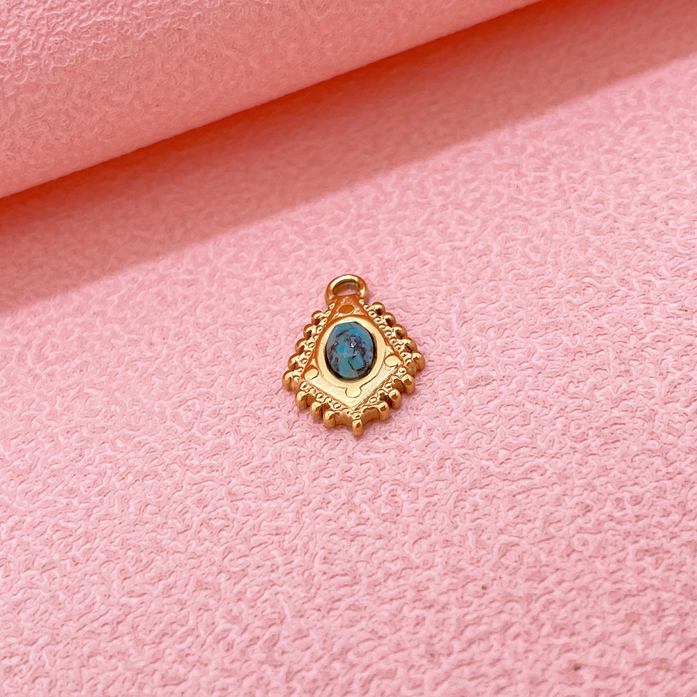 2662 Gemstone charm