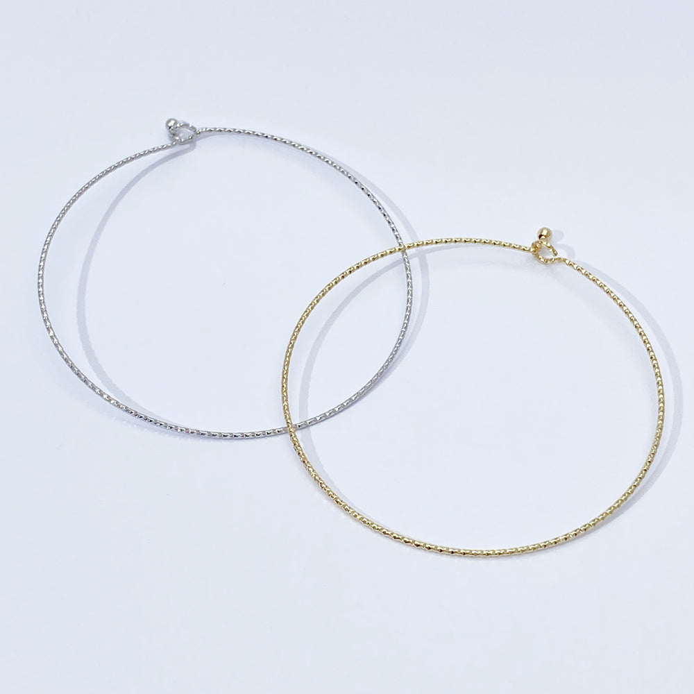 Embossing thin bangle in stainless steel