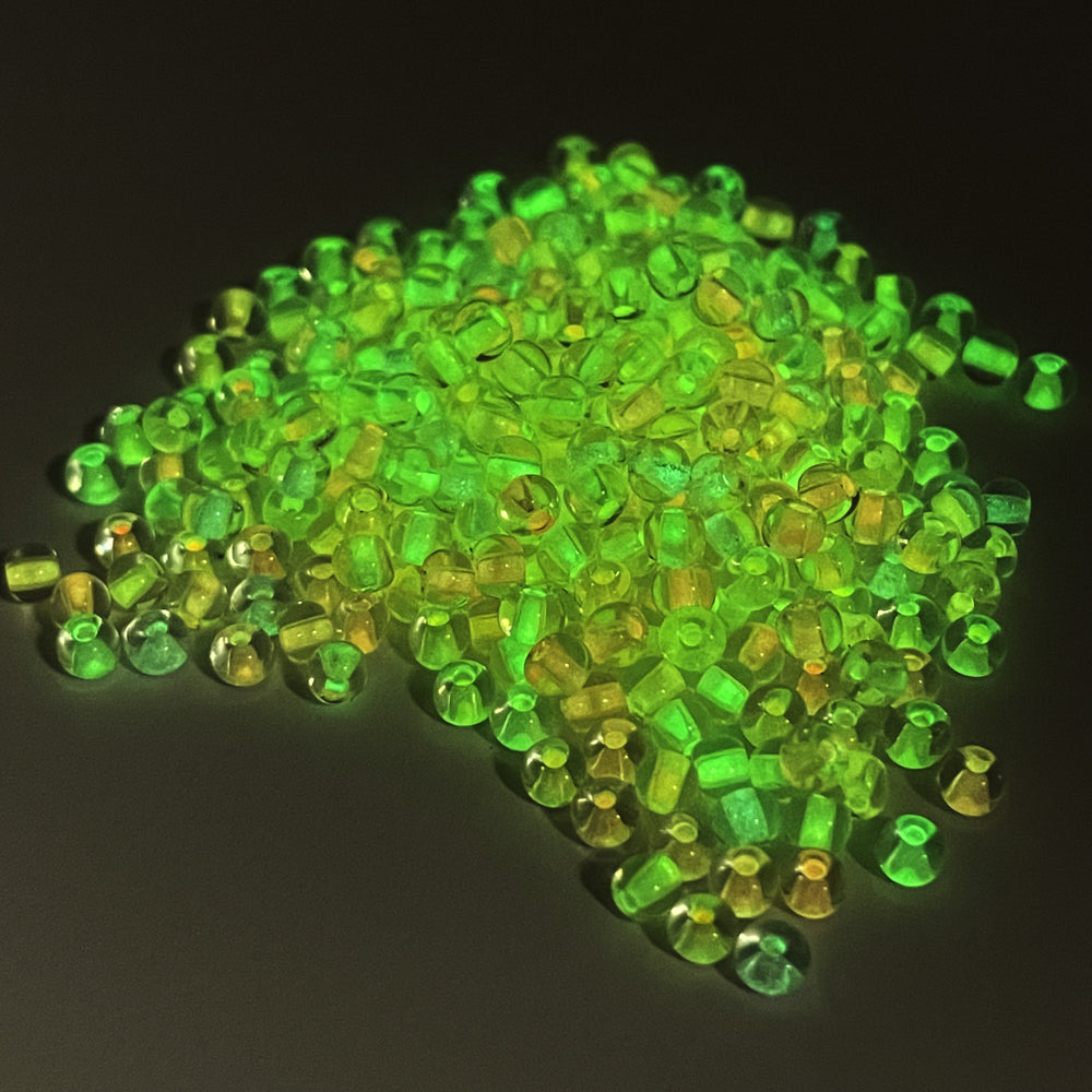 10g luminous seed beads Glow In Dark
