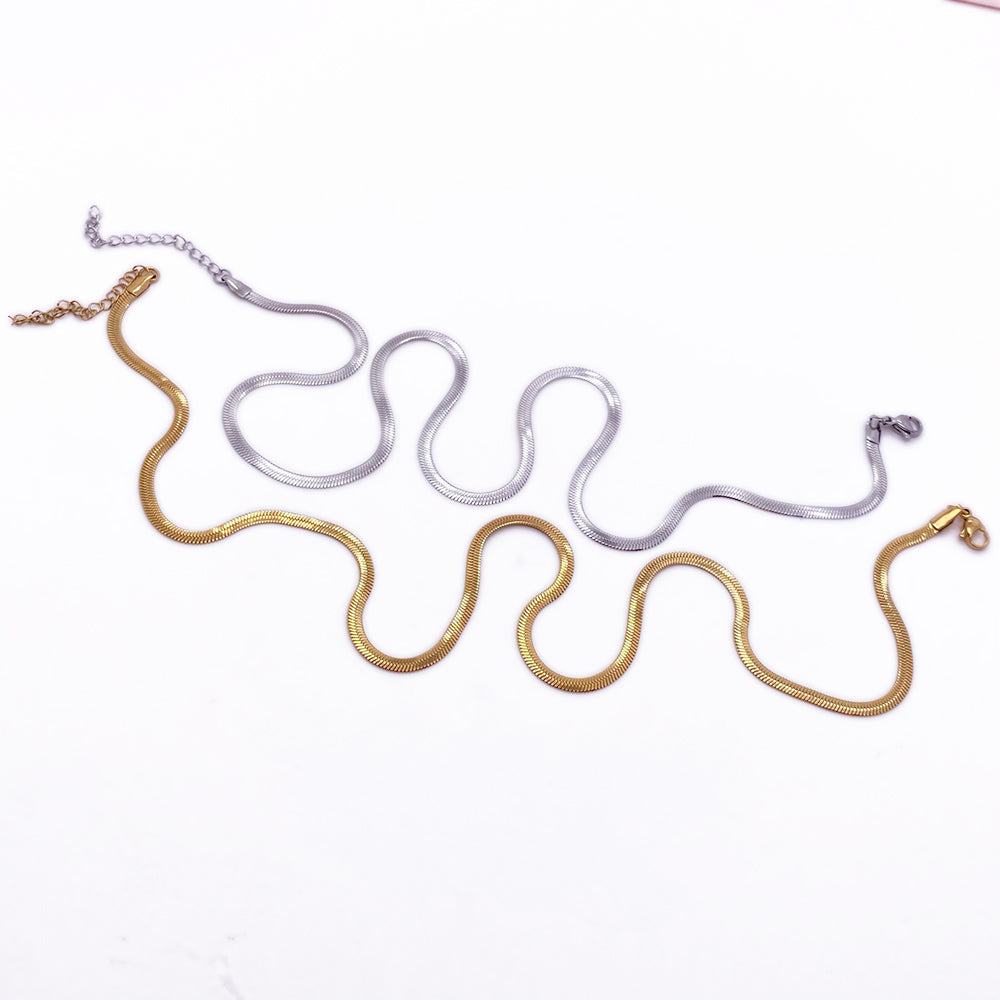 Snake chain necklace