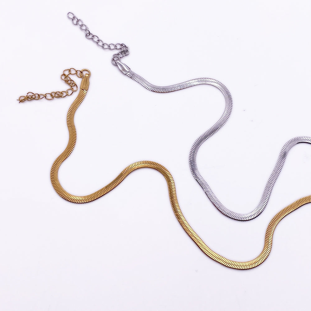 Snake chain necklace