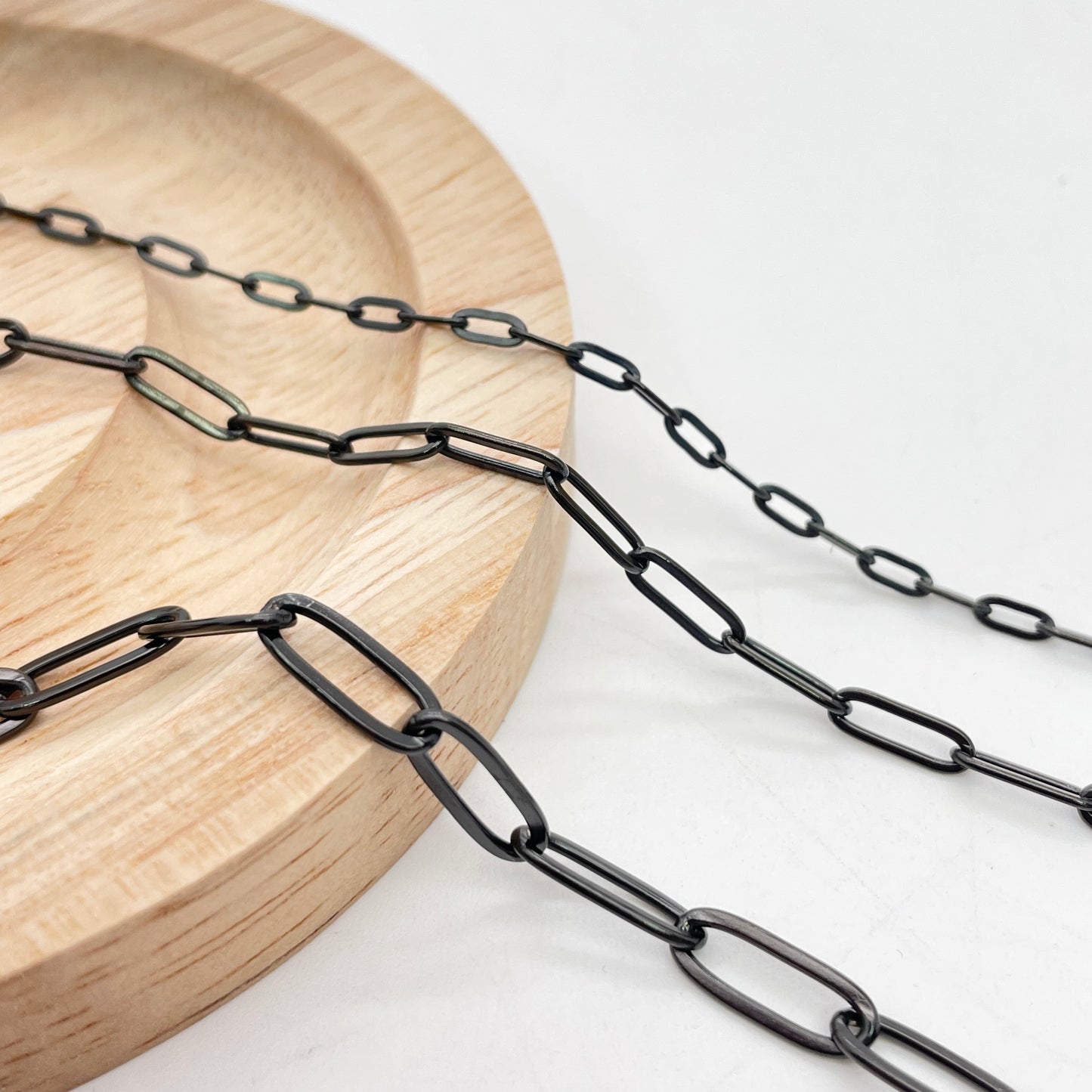 C1528 Paper clip black chain