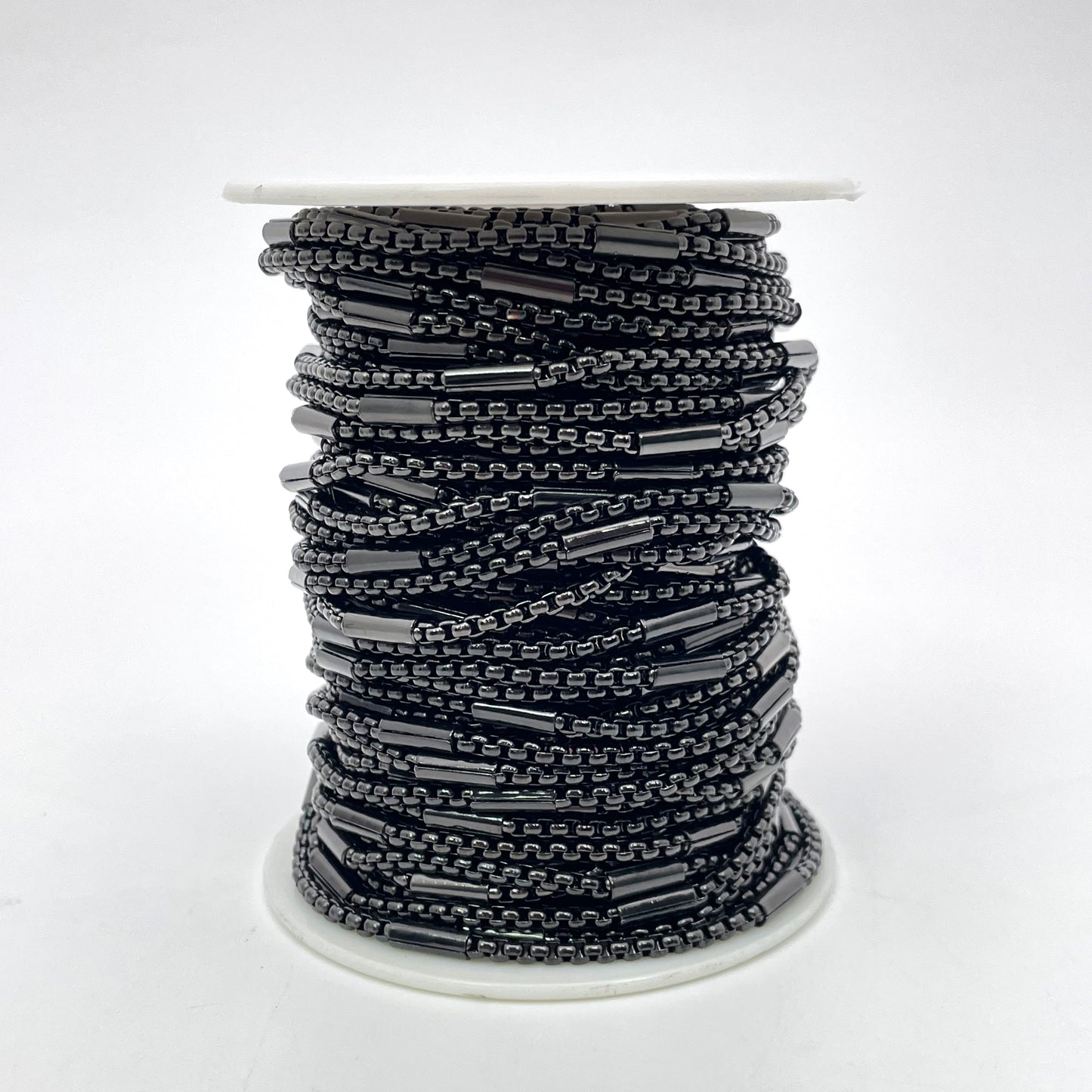 C1609 Square pearl pipe black chain