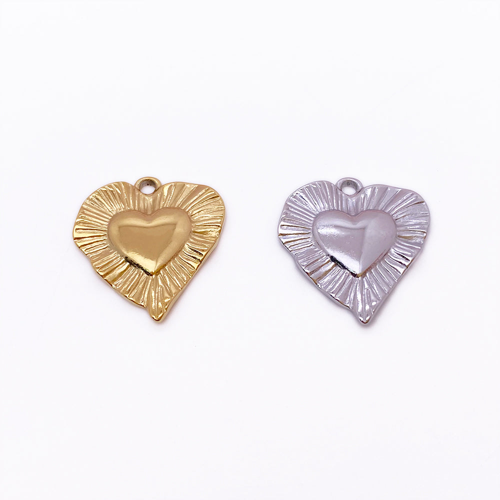 12012 Heart charm