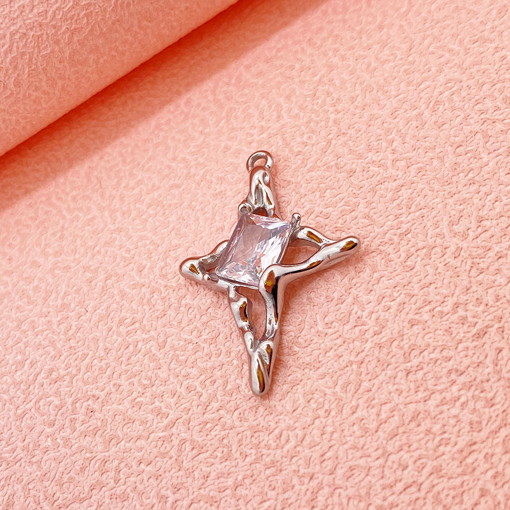 51079 Diamond star charm