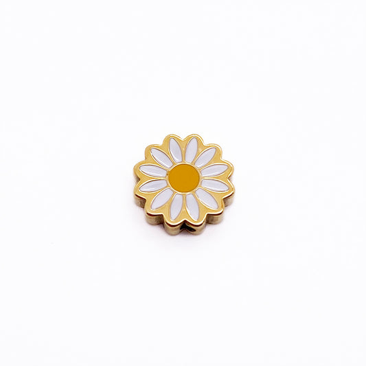 560 Daisy charm