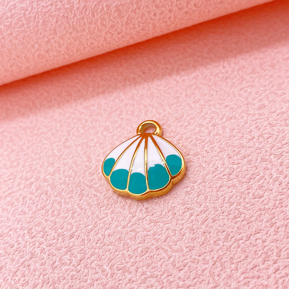 064 Enamel shell charm