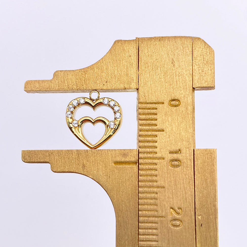 5676 Heart Charm