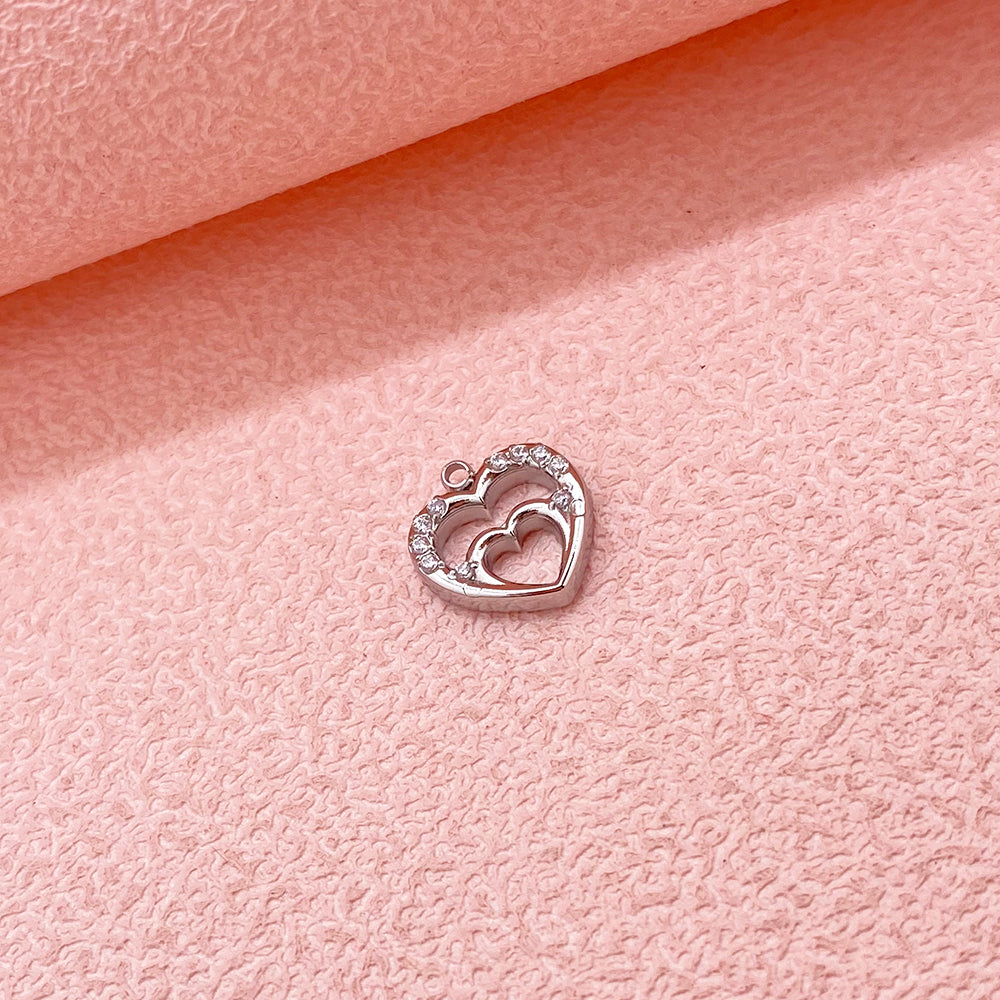 5676 Heart Charm