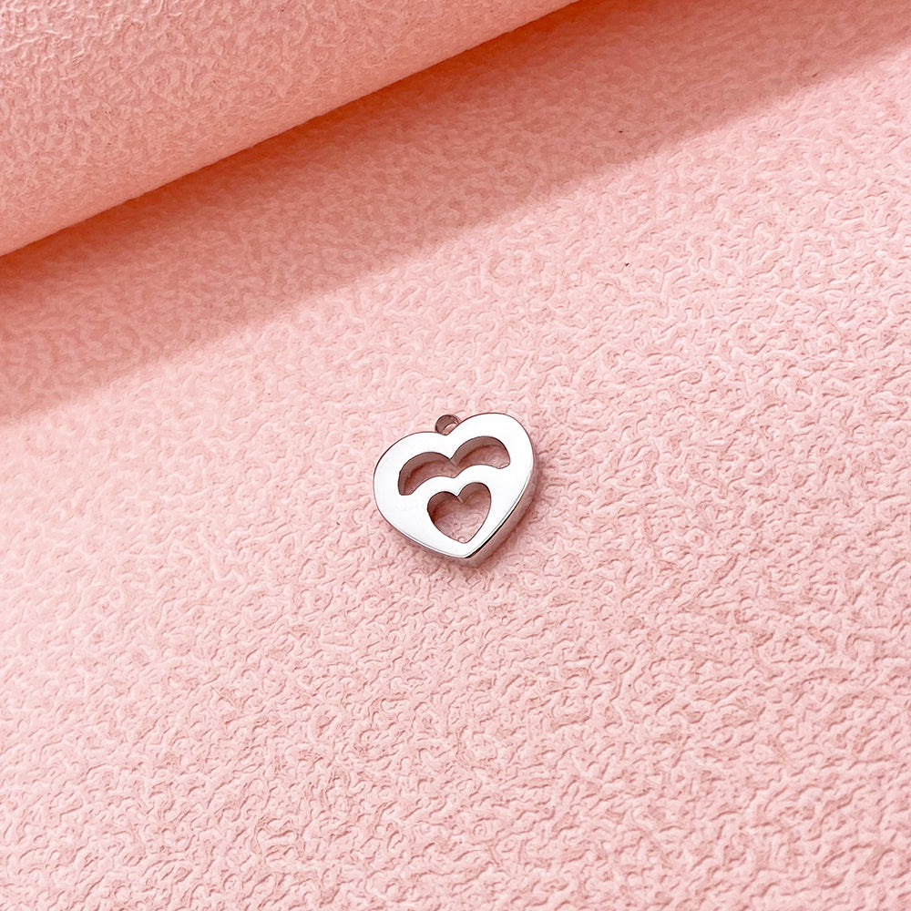 5676 Heart Charm