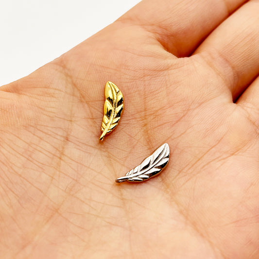 12217 Feather charm