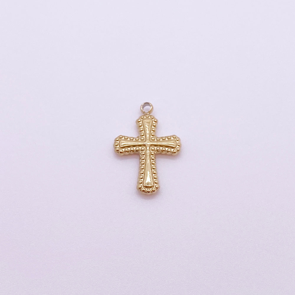 1322 Cross charm