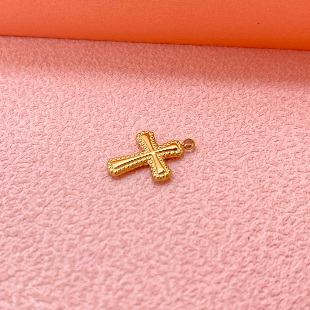 1322 Cross charm