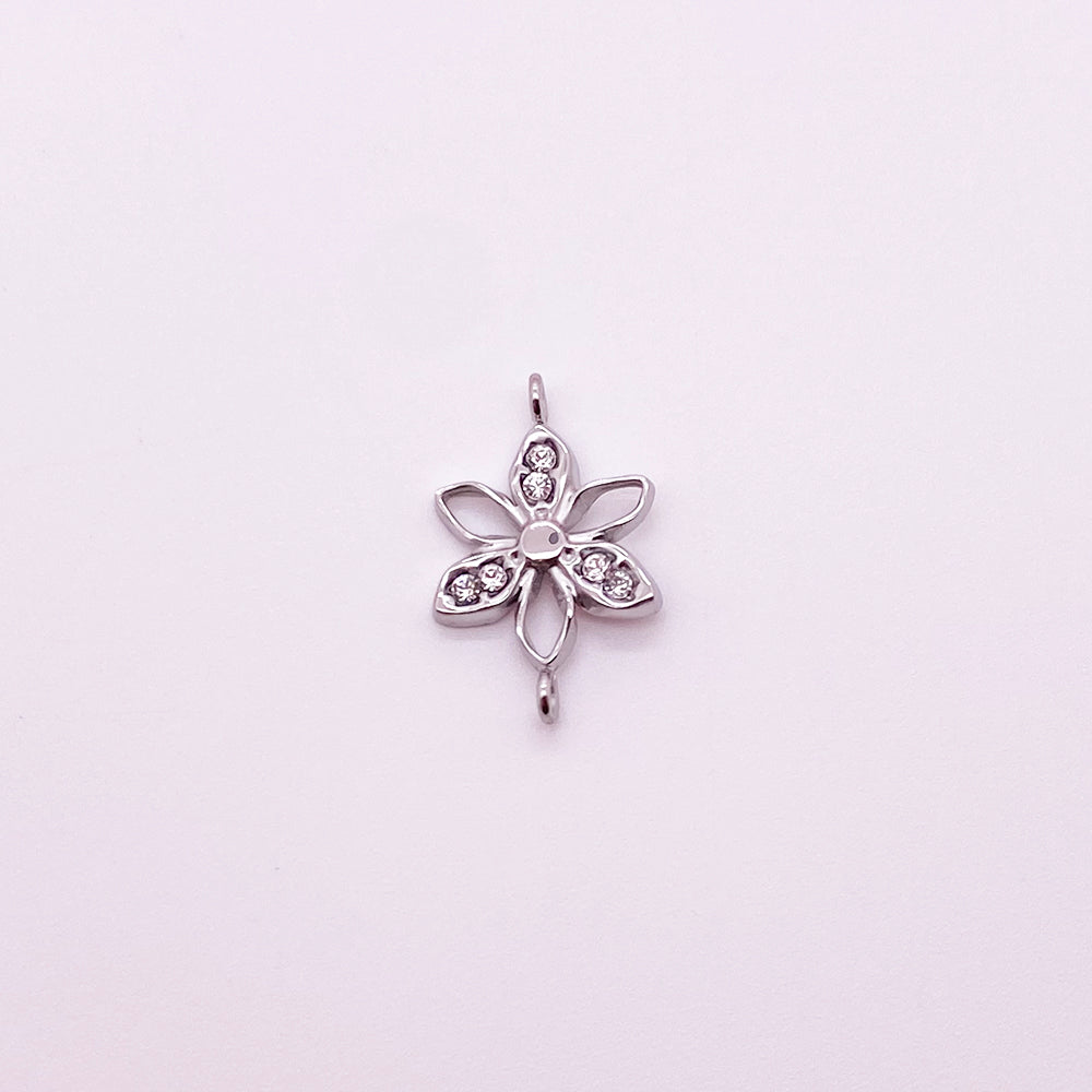 5411 Flower charm