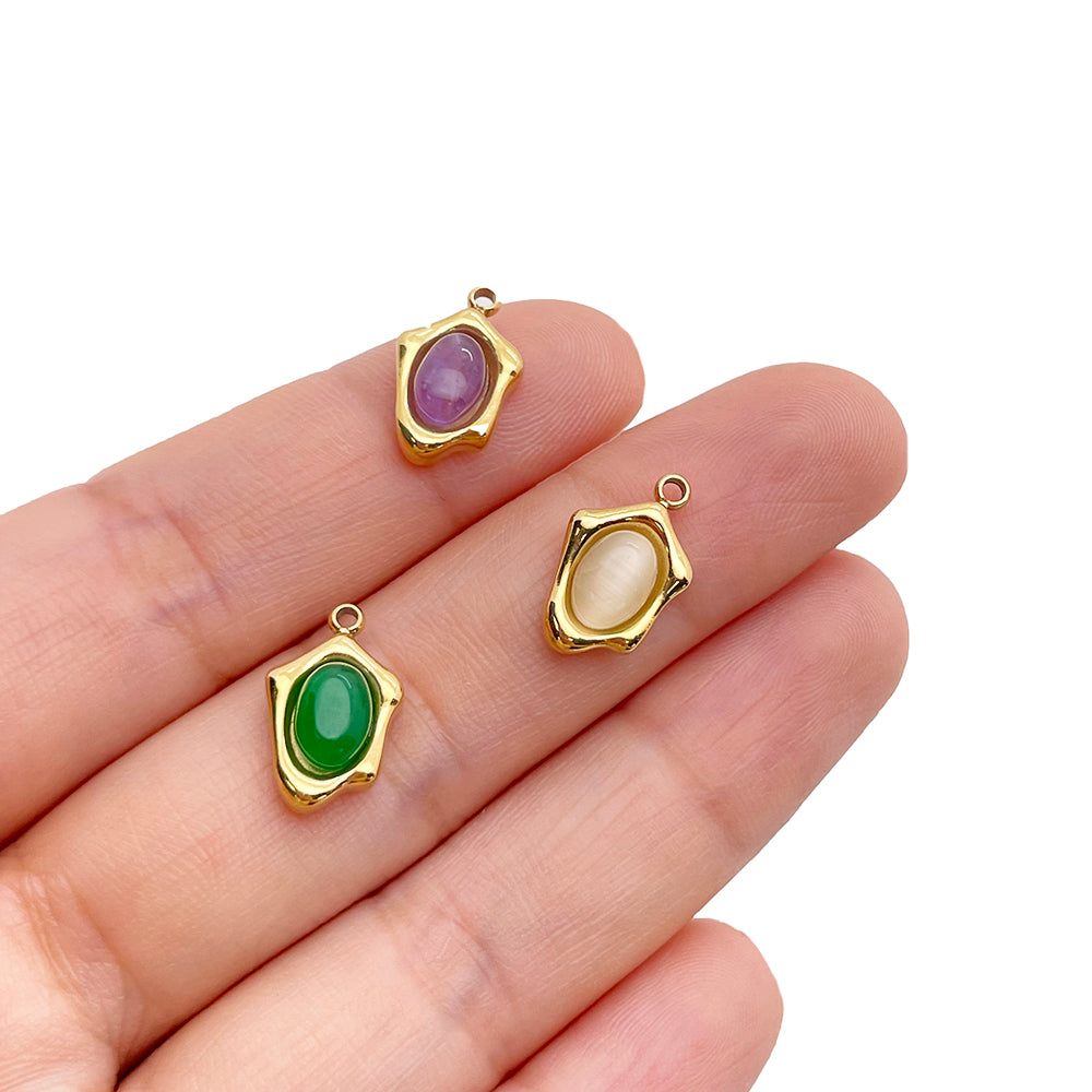 0986 Oval stone charm