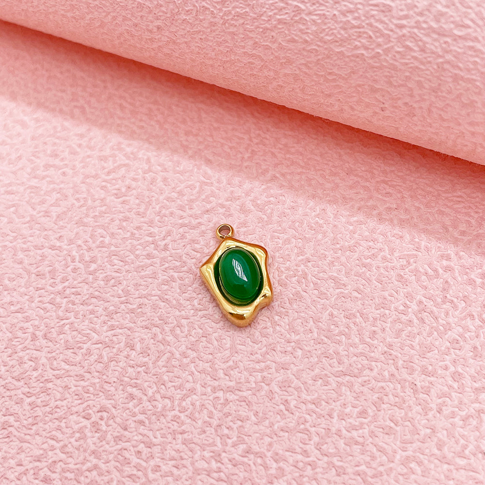 0986 Oval stone charm